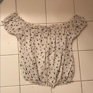 Brandy Melville off the shoulder top